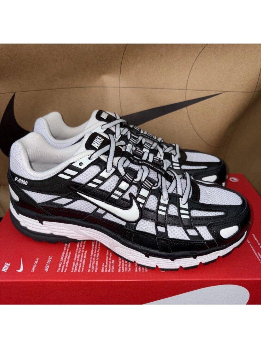 NEW Nike P-6000 Black Muslin White BV1021-011 Women Size 9